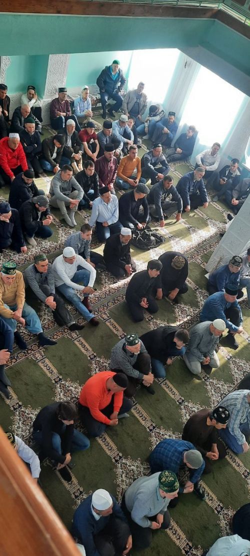Во всех мечетях Азнакаевского района прошли праздничные богослужения в честь Ураза-байрам