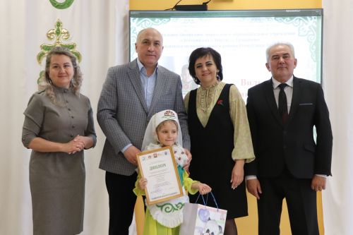 В Азнакаево наградили участников конкурса “Татар малае, татар кызы”