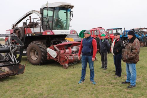 В хозяйствах Азнакаевского района техника готова к заготовке кормов