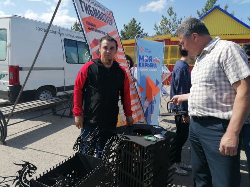 Азнакаевские производители представили населению свои товары