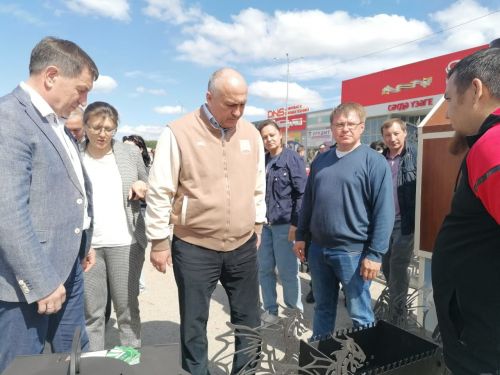 Азнакаевские производители представили населению свои товары