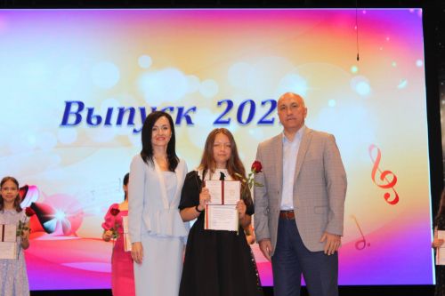 В Азнакаевской детской школе искусств прошёл выпускной вечер