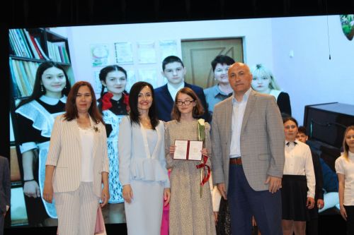 В Азнакаевской детской школе искусств прошёл выпускной вечер
