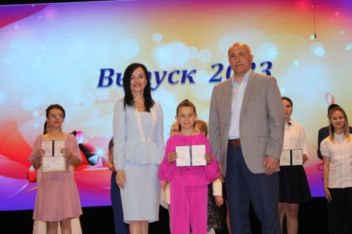 В Азнакаевской детской школе искусств прошёл выпускной вечер