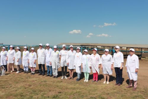 В Азнакаево соревновались доярки и технологи