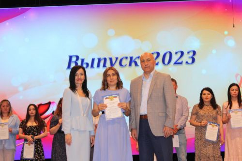 В Азнакаевской детской школе искусств прошёл выпускной вечер