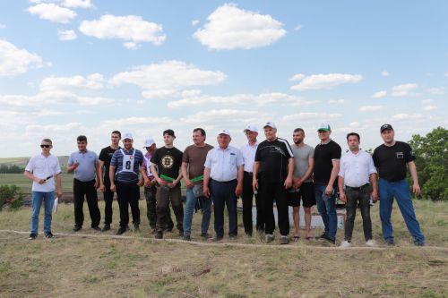 В Азнакаевском районе прошел конкурс пахарей
