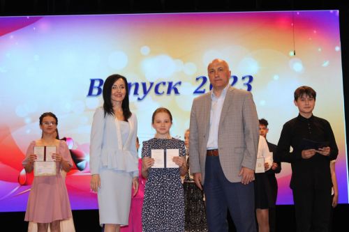 В Азнакаевской детской школе искусств прошёл выпускной вечер