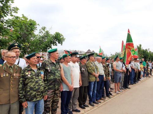 В Азнакаево отметили День пограничника