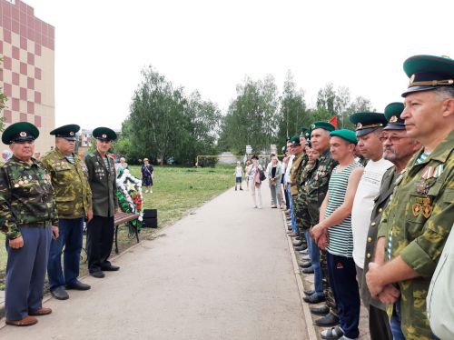 В Азнакаево отметили День пограничника