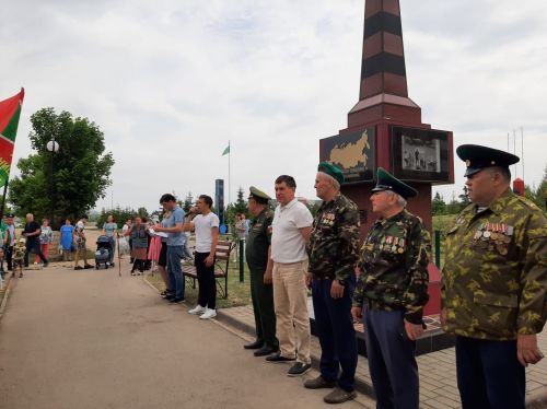 В Азнакаево отметили День пограничника