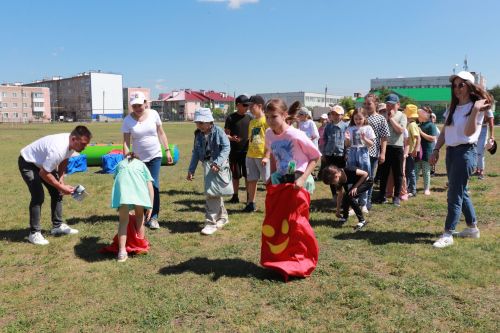 В Азнакаево прошел Международный День защиты детей