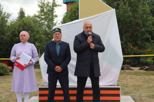 В селе Агерзе Азнакаевского района открыт памятник героически погибшим воинам