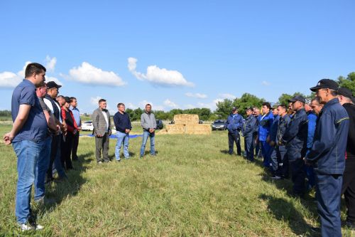 В Азнакаево проверили готовность комбайнов к жатве