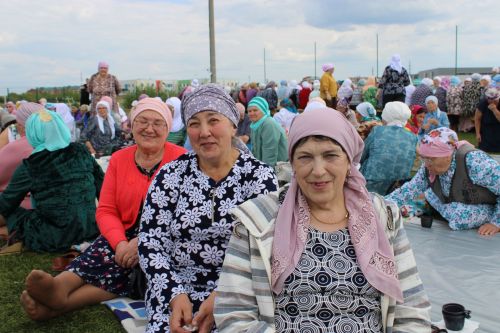 В Азнакаево состоялся большой благотворительный обед в честь праздника Курбан-байрам