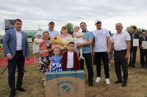 В Азнакаево соревновались самые дружные спортивные семьи