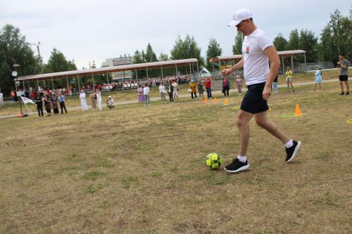 В Азнакаево соревновались самые дружные спортивные семьи