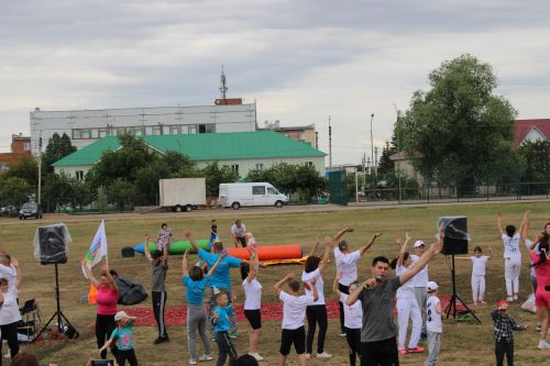 В Азнакаево соревновались самые дружные спортивные семьи