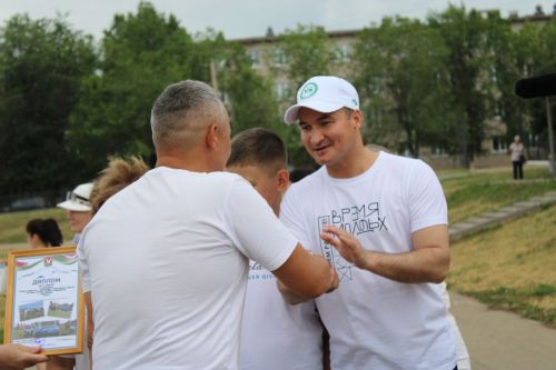 В Азнакаево соревновались самые дружные спортивные семьи
