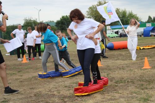 В Азнакаево соревновались самые дружные спортивные семьи