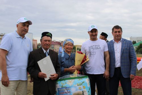 В Азнакаево соревновались самые дружные спортивные семьи