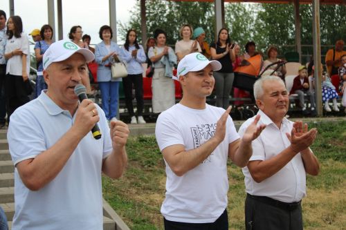 В Азнакаево соревновались самые дружные спортивные семьи