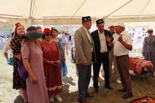На горе Чатыр-Тау в Азнакаево состоялся фольклорный фестиваль "Чатыр-Тауда жыен"
