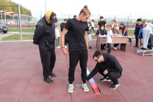 Азнакай мәктәпләре спортта көч сынашты