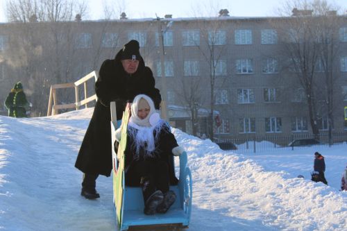 В Азнакаево прошел конкурс креативных саней