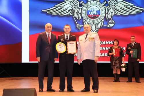 В Азнакаево чествовали сотрудников органов внутренних дел