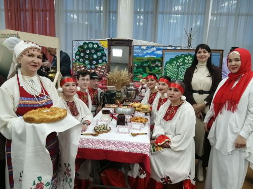 В Азнакаево прошел Фестиваль родословной «Эхо веков в истории семьи»