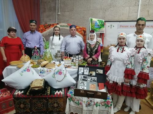 В Азнакаево прошел Фестиваль родословной «Эхо веков в истории семьи»