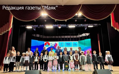 В Азнакаево прошла акция «Помоги собраться в школу»
