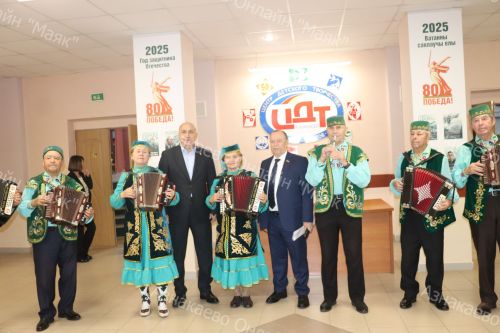 Өлкәннәр көне уңаеннан районда төрледән-төрле чаралар уза