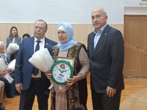 Өлкәннәр көне уңаеннан районда төрледән-төрле чаралар уза