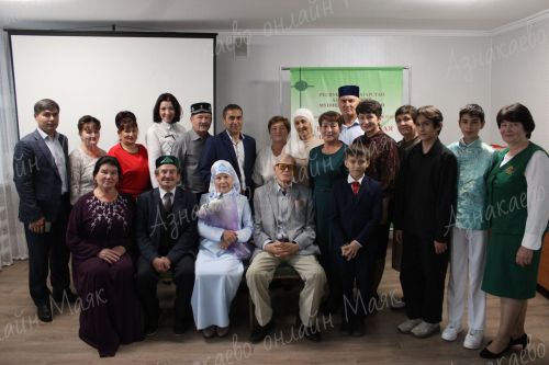 Азнакайда Данис Хәйруллинның иҗат кичәсе гөрләде
