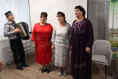 Азнакайда Данис Хәйруллинның иҗат кичәсе гөрләде