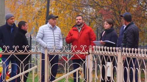 Состоялось выездное совещание по вопросам реконструкции парка Ишкаева