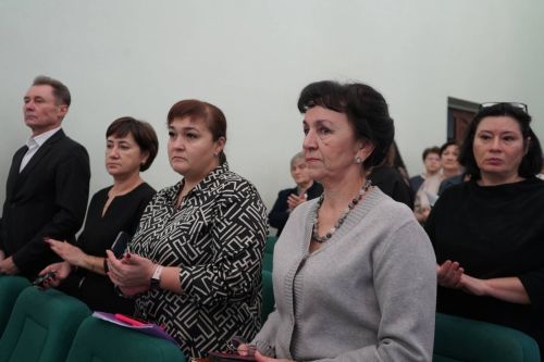 В Азнакаево состоялось еженедельное совещание