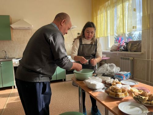 В Азнакаевской школе № 1 чествовали отцов героев