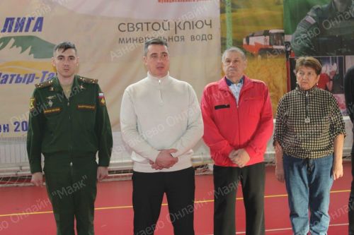 Азнакайда махсус хәрби операциядә һәлак булган Артур Хәнипов истәлегенә волейбол ярышлары бара
