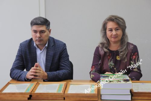 Азнакайда почтальоннарны хөрмәтләделәр