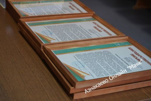 Забота в каждом письме: в Азнакаево чествовали почтальонов