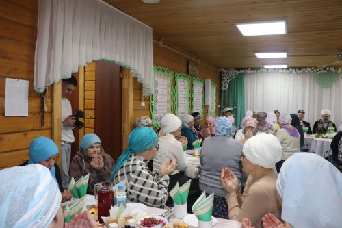 Азнакайда солдат әниләре белән очрашу узды