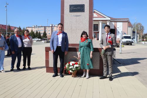 В Азнакаево почтили память Владимира Ильича Ленина