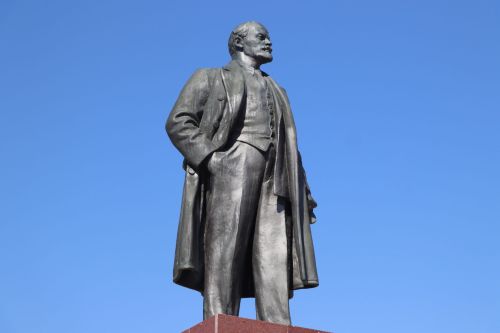 В Азнакаево почтили память Владимира Ильича Ленина