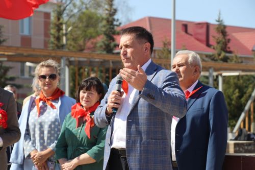В Азнакаево почтили память Владимира Ильича Ленина