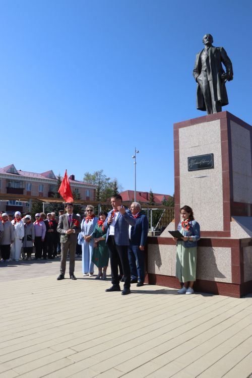 В Азнакаево почтили память Владимира Ильича Ленина