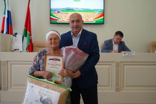 Сегодня состоялось еженедельное совещание с участием руководителей предприятий
