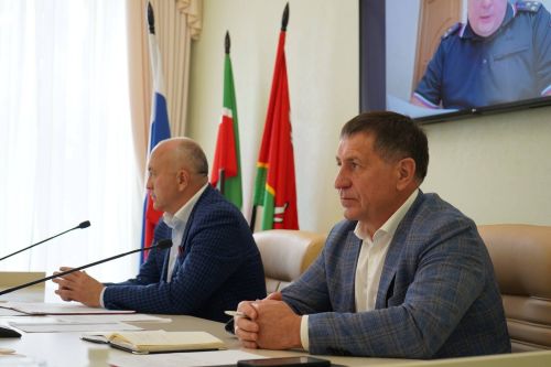 Сегодня состоялось еженедельное совещание с участием руководителей предприятий
